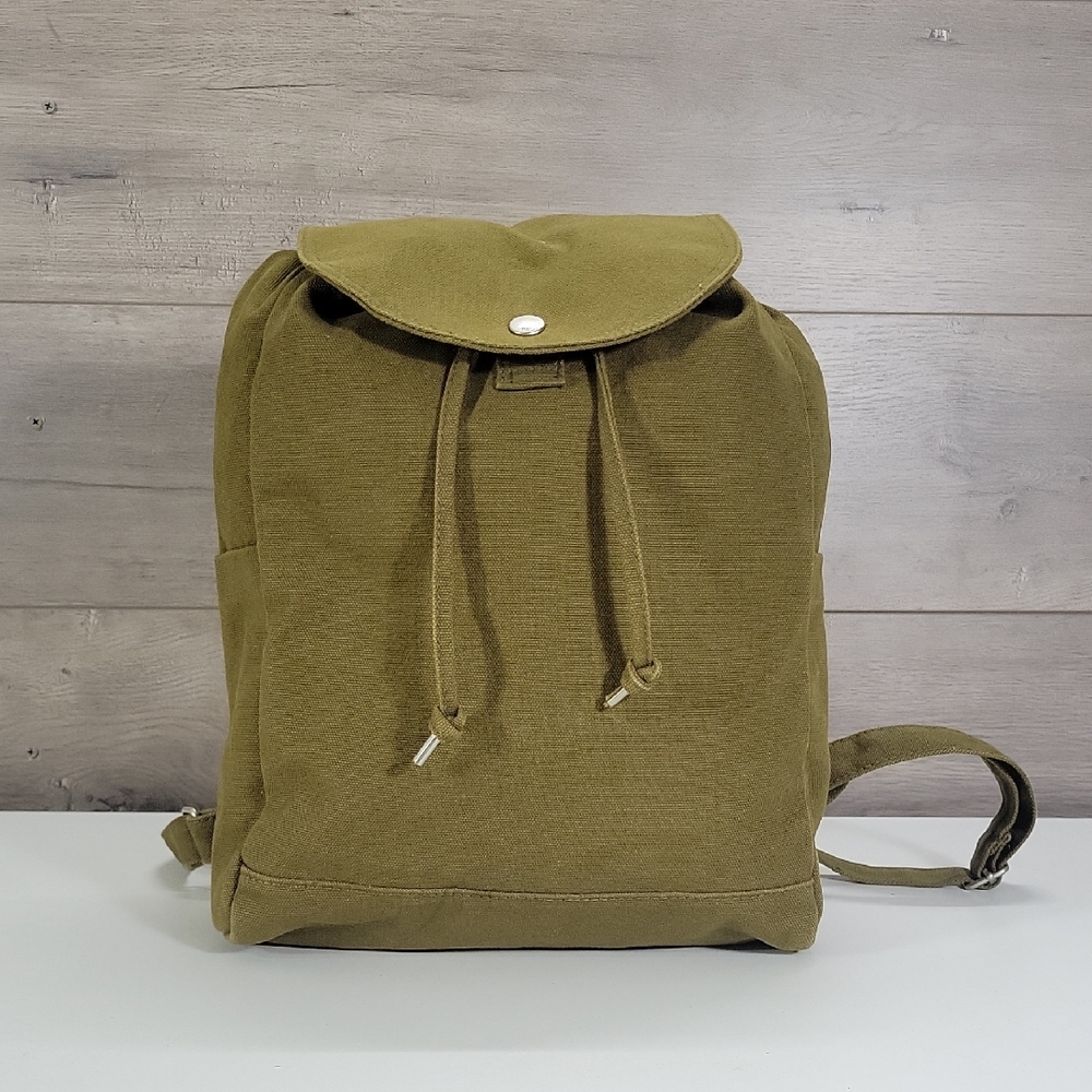 Baggu Olive Green Canvas Drawstring Backpack